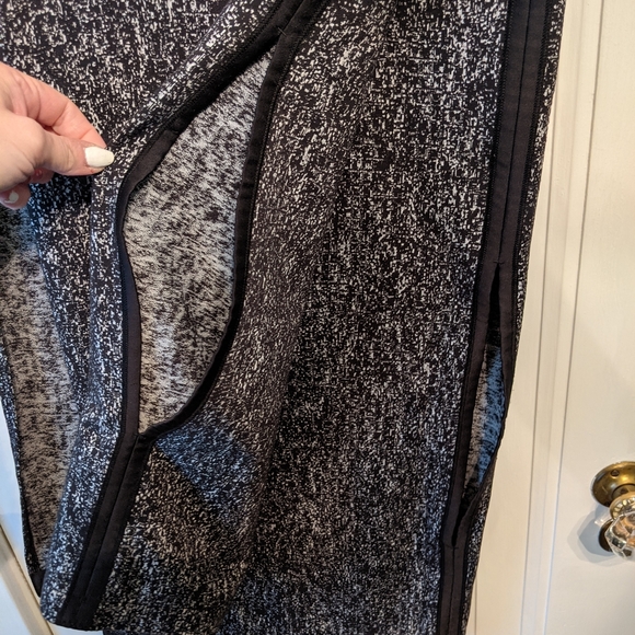 Lulu Vinyasa Scarf - Picture 3 of 5